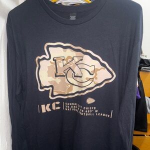 NWT long sleeve Chiefs tee